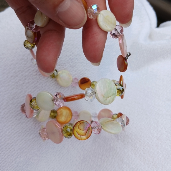 2 items Memory Coil Bracelet & Bead Earring Pink, Rose, Brown & Coral colors - Picture 11 of 15